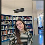 Soy Amaia una profesora particular de 19 años con experiencia en dar clases de Euskera, Matemáticas e Inglés a niños de todas las edades y niveles